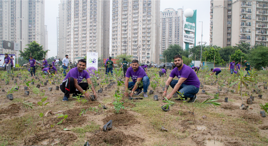 As part of TELUS International India’s flagship corporate social responsibility initiative, TELUS Day of Giving (TDOG), in August, more than 50 team member volunteers planted 1,500 saplings in Noida Sector-150.