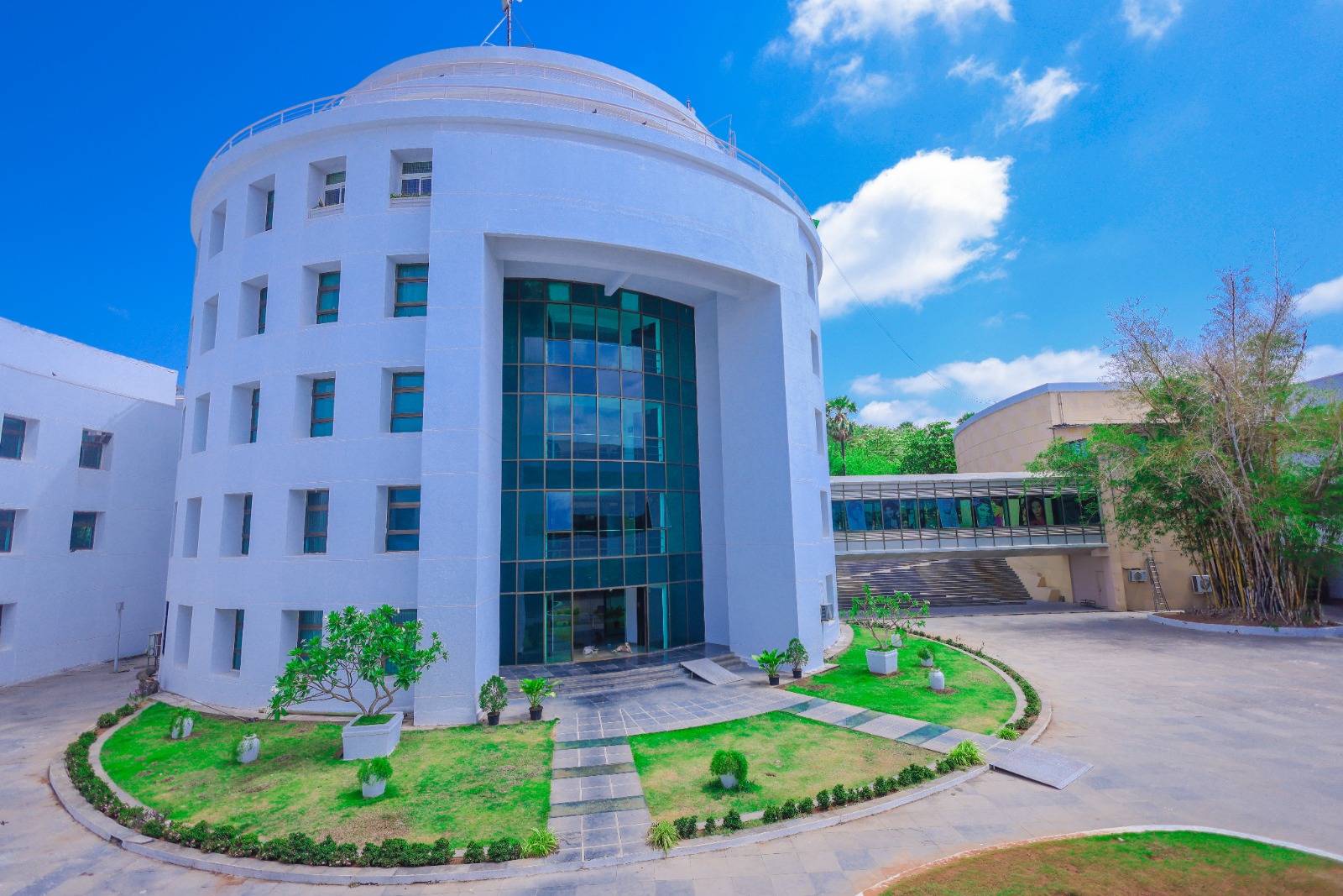 Whistling Woods International 